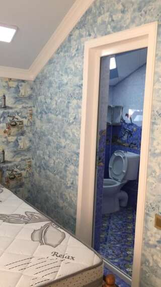 Гостевой дом Hasanovs Villa Баку Двухместный номер Делюкс с 1 кроватью (для 2 взрослых и 1 ребенка)-18