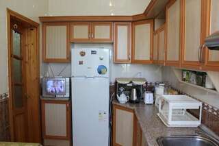 Гостевой дом Hasanovs Villa Баку Трехместный номер-41